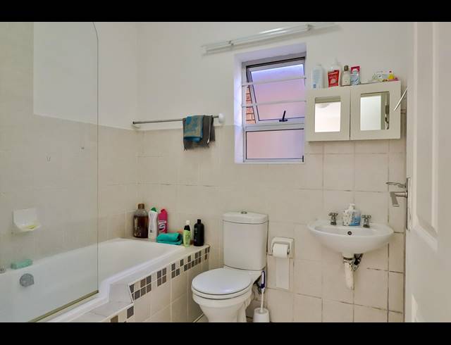 2 BEDROOM TOWNHOUSE RENTED IN WALMER HEIGHTS